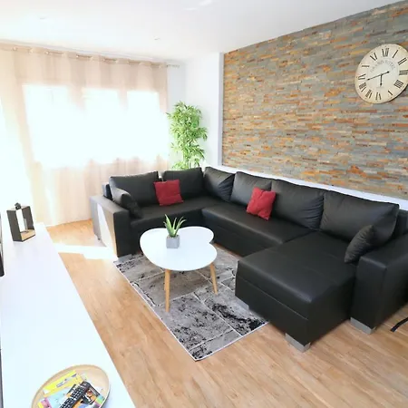 Frances Masia 罗萨斯