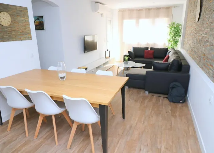 Frances Masia 公寓 罗萨斯