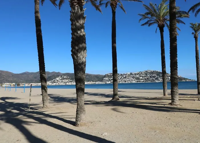 Frances Masia 公寓 *